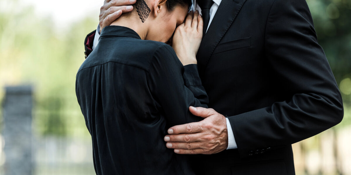 <strong>Znaczenie tradycyjnych obrzędów pogrzebowych w Polsce</strong>